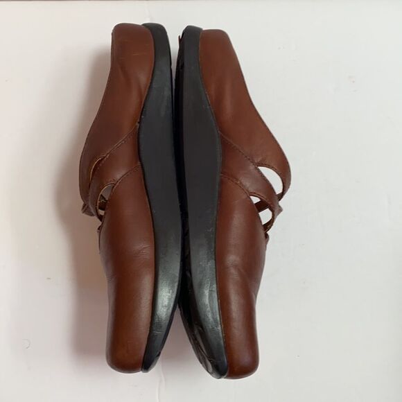 Earth Khama 2  Brown Leather clog Mule - Picture 4 of 10